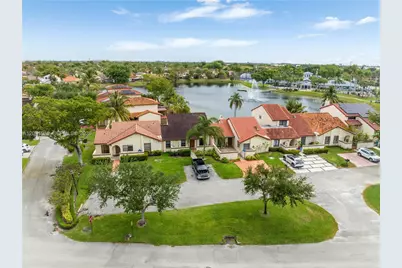 17361 NW 66th Ct, Hialeah, FL 33015 - Photo 3