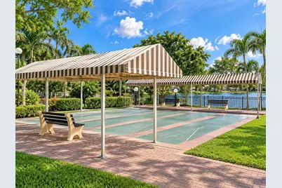 300 Berkley Rd #203, Hollywood, FL 33024 - Photo 17