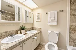300 Berkley Rd, Hollywood, FL 33024 - Photo 13