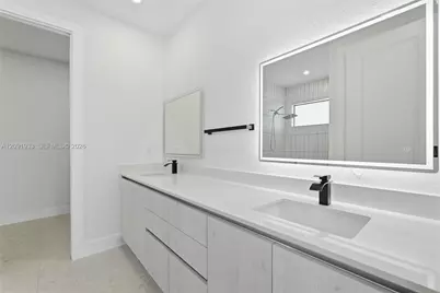 321 NE 15th Ter, Other City - In The State Of Florida, FL 33909 - Photo 23