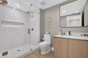 90 NE 32nd St, Miami, FL 33137 - Photo 15