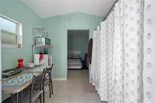 1741 NE 178th St, North Miami Beach, FL 33162 - Photo 5