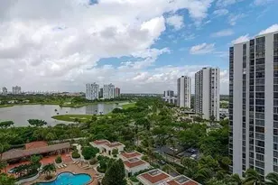 20281 E Country Club Dr, Aventura, FL 33180 - Photo 1