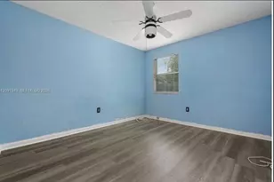10837 NW 8th St, Pembroke Pines, FL 33026 - Photo 9