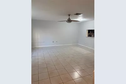 10837 NW 8th St, Pembroke Pines, FL 33026 - Photo 5