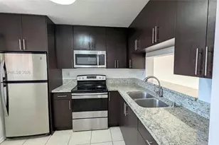 10865 SW 112th Ave, Miami, FL 33176 - Photo 5