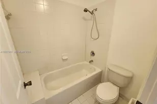 22811 SW 88th Pl, Cutler Bay, FL 33190 - Photo 11