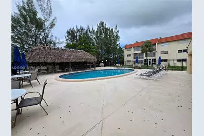 3071 E Sunrise Lakes Dr #107, Sunrise, FL 33322 - Photo 9