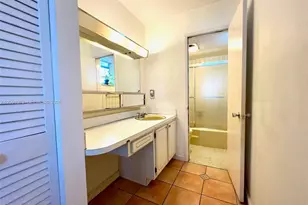 1658 Bay Rd, Miami Beach, FL 33139 - Photo 19