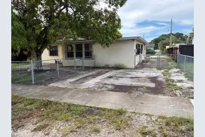 3100 NW 162nd St, Miami Gardens, FL 33054 - Photo 3