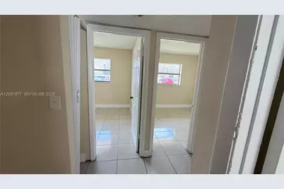 5461 W 24th Ave #18, Hialeah, FL 33016 - Photo 19