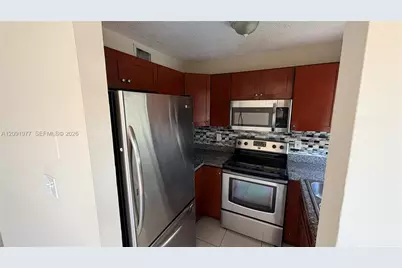 5461 W 24th Ave #18, Hialeah, FL 33016 - Photo 7