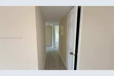 5461 W 24th Ave #18, Hialeah, FL 33016 - Photo 11