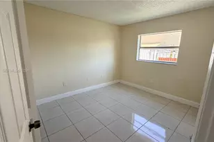 5461 W 24th Ave, Hialeah, FL 33016 - Photo 15