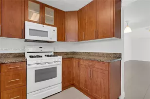 11333 SW 69th Ln, Miami, FL 33173 - Photo 13