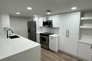 9735 NW 49th Terrace, Doral, FL 33178 - Photo 1