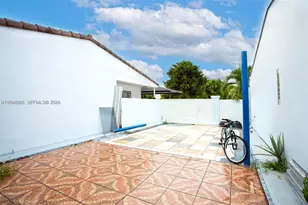 7000 W 15th Ct, Hialeah, FL 33014 - Photo 29