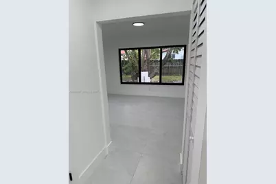 3151 NW 2nd St, Miami, FL 33125 - Photo 19