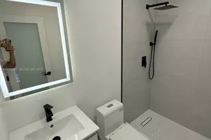 3151 NW 2nd St, Miami, FL 33125 - Photo 35
