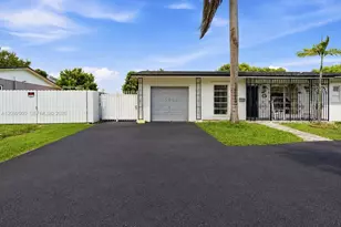 10321 Fairway Heights Blvd, Miami, FL 33157 - Photo 3