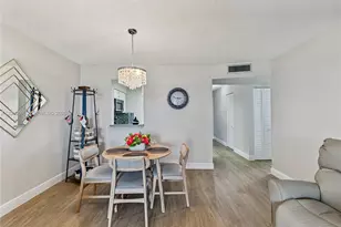 7301 NW 1st St, Margate, FL 33063 - Photo 9