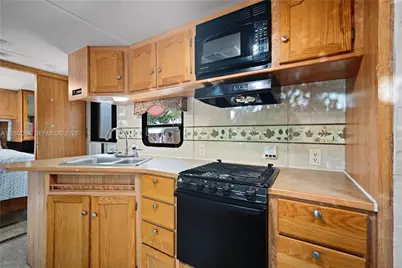 1741 NE 178th St #C, North Miami Beach, FL 33162 - Photo 7