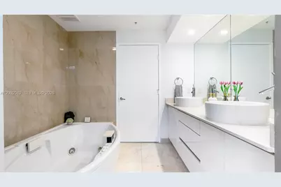 16275 Collins Ave #1503, Sunny Isles Beach, FL 33160 - Photo 15