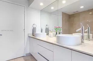 16275 Collins Ave, Sunny Isles Beach, FL 33160 - Photo 17