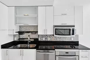 60 SW 13th St, Miami, FL 33130 - Photo 9