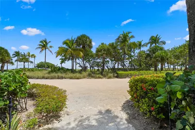 9999 Collins Ave #9J, Bal Harbour, FL 33154 - Photo 63