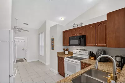 2501 E Aragon Blvd #1, Sunrise, FL 33313 - Photo 11