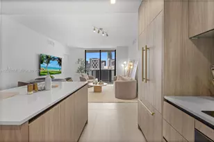 77 SE 5th St, Miami, FL 33131 - Photo 35