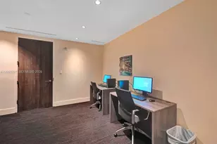 88 SW 7th St, Miami, FL 33130 - Photo 37