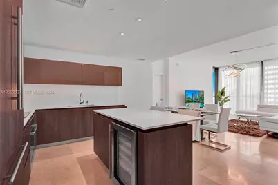 88 SW 7th St #910, Miami, FL 33130 - Photo 9
