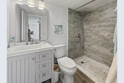 6801 Indian Creek Dr #609, Miami Beach, FL 33141 - Photo 7