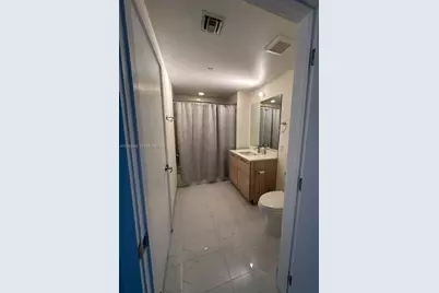 16385 Biscayne Blvd #2606, North Miami Beach, FL 33160 - Photo 47