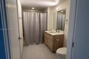 16385 Biscayne Blvd, North Miami Beach, FL 33160 - Photo 47