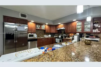 5012 S University Dr, Davie, FL 33328 - Photo 11