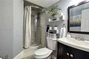 5012 S University Dr, Davie, FL 33328 - Photo 31
