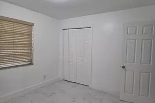 831 N 72nd Way, Hollywood, FL 33024 - Photo 15