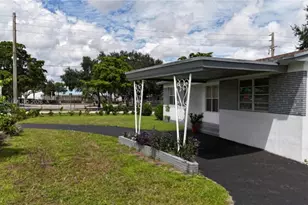 831 N 72nd Way, Hollywood, FL 33024 - Photo 5