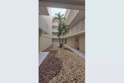 8050 NW 8th St #1407, Miami, FL 33126 - Photo 23