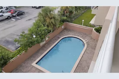 8050 NW 8th St #1407, Miami, FL 33126 - Photo 9