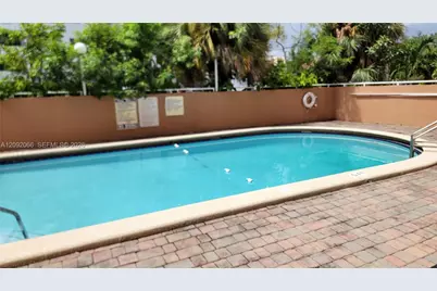 8050 NW 8th St #1407, Miami, FL 33126 - Photo 25