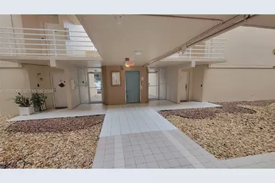 8050 NW 8th St #1407, Miami, FL 33126 - Photo 27