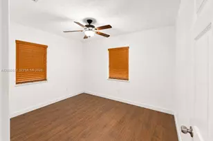 985 SW 10th St, Miami, FL 33130 - Photo 7