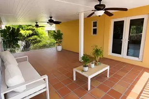 985 SW 10th St, Miami, FL 33130 - Photo 9