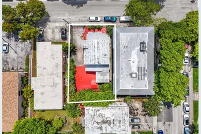 569 SW 5th St, Miami, FL 33130 - Photo 25
