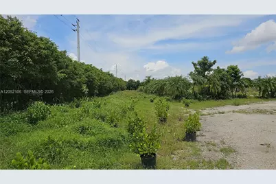 5800 SW 210th Terrace, Southwest Ranches, FL 33332 - Photo 13