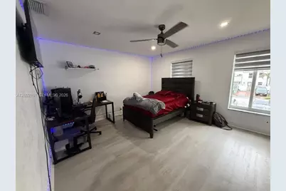 1324 W 71st St, Hialeah, FL 33014 - Photo 29